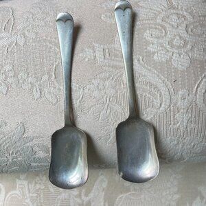 2 vintage sugar spoons made in England